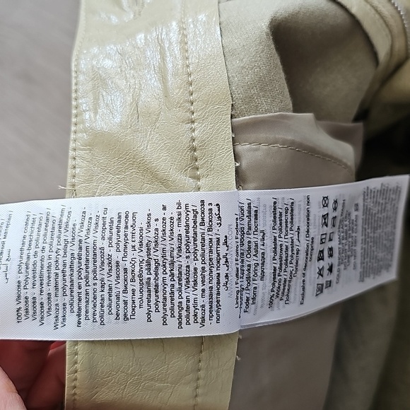 Noisy Mae Kane Faux Leather Light Sage Green Pants, Medium - Picture 12 of 16